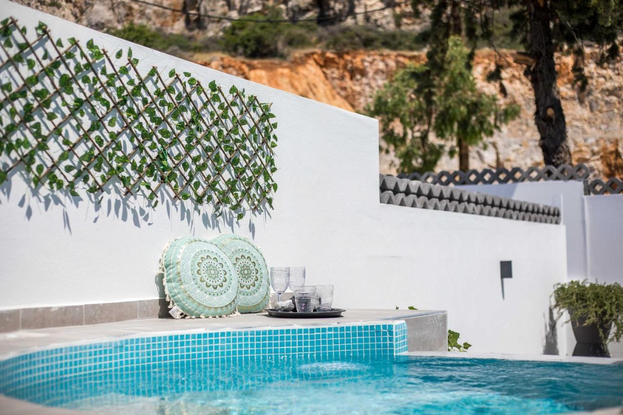 Casa Mikele By Sarikas - Sea Side And -adults Only 2*
