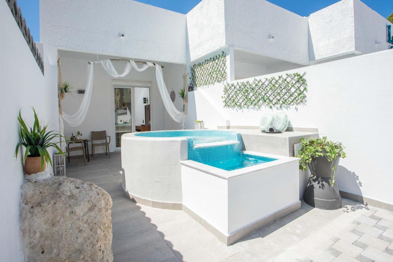 Ladikos Garden Hotel 2*