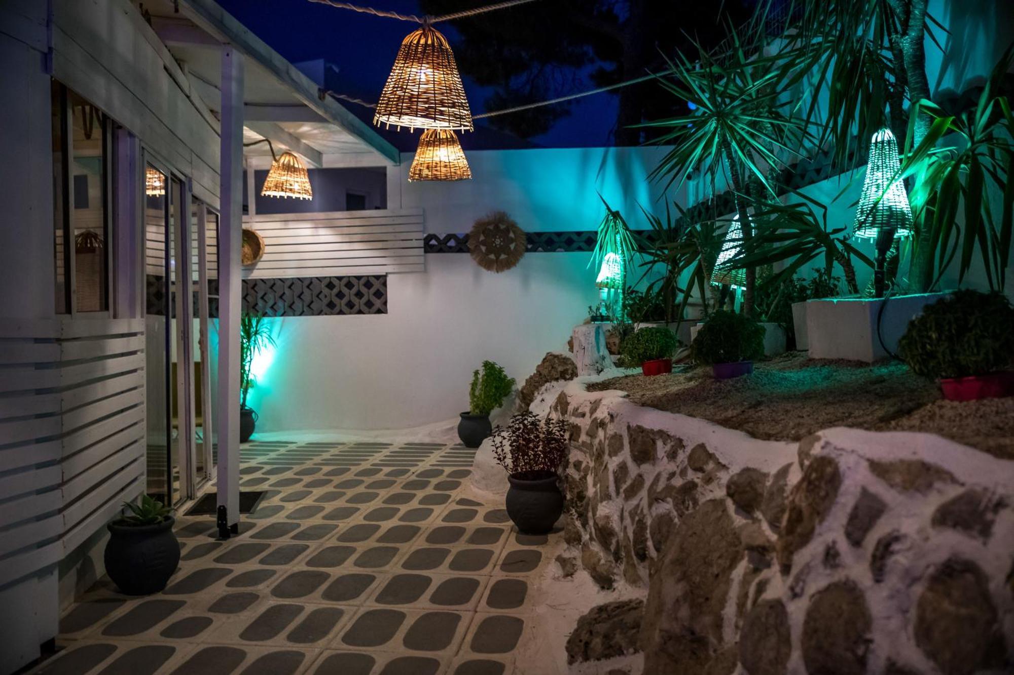 Ladikos Garden 2*